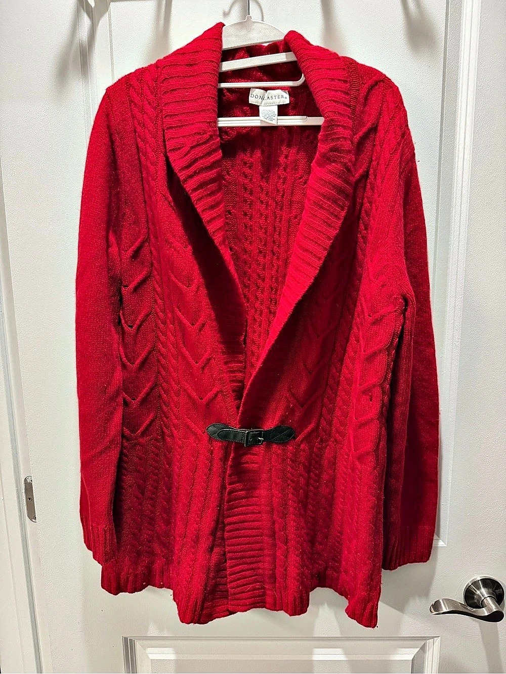Vintage Doncaster Belted Cable Knit Cardigan in Red